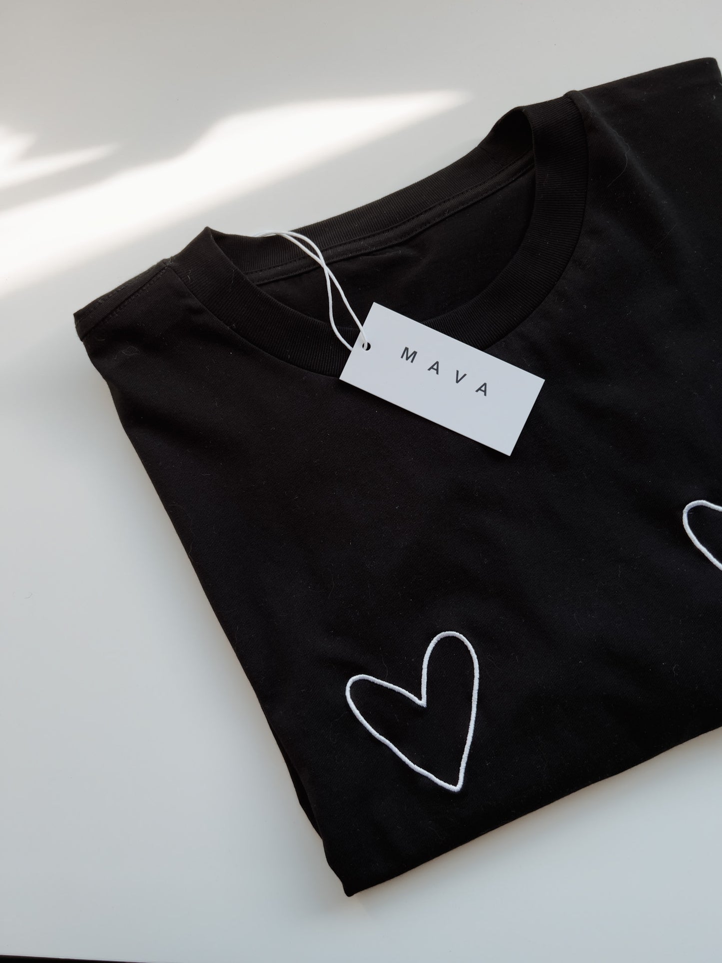 Heart T-shirt - Mava_au
