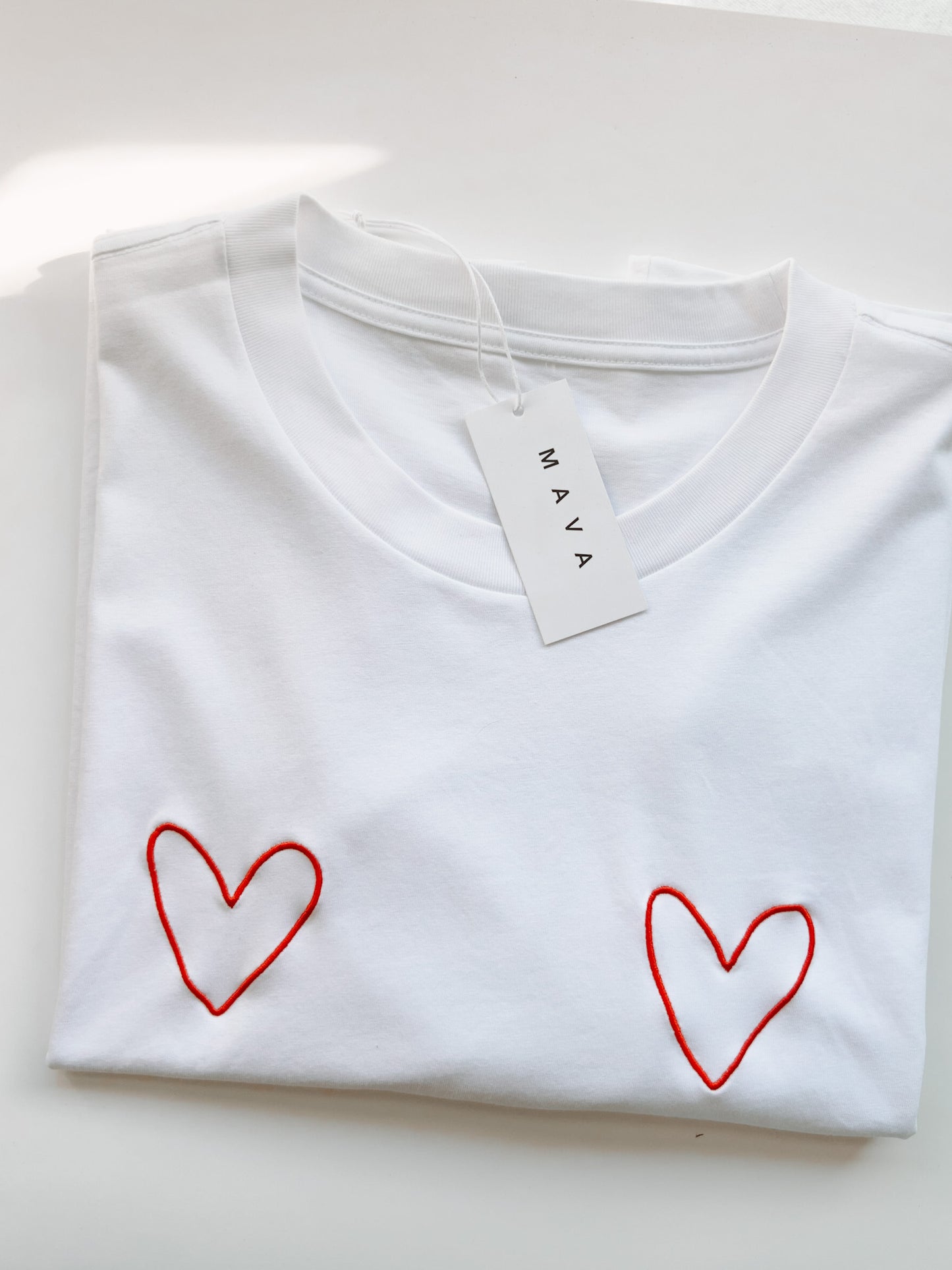 Heart T-shirt - Mava_au